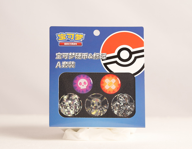 Gigantamax Clash Pokémon Coin & Marker Set