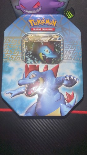 Feraligatr علبة معدنية