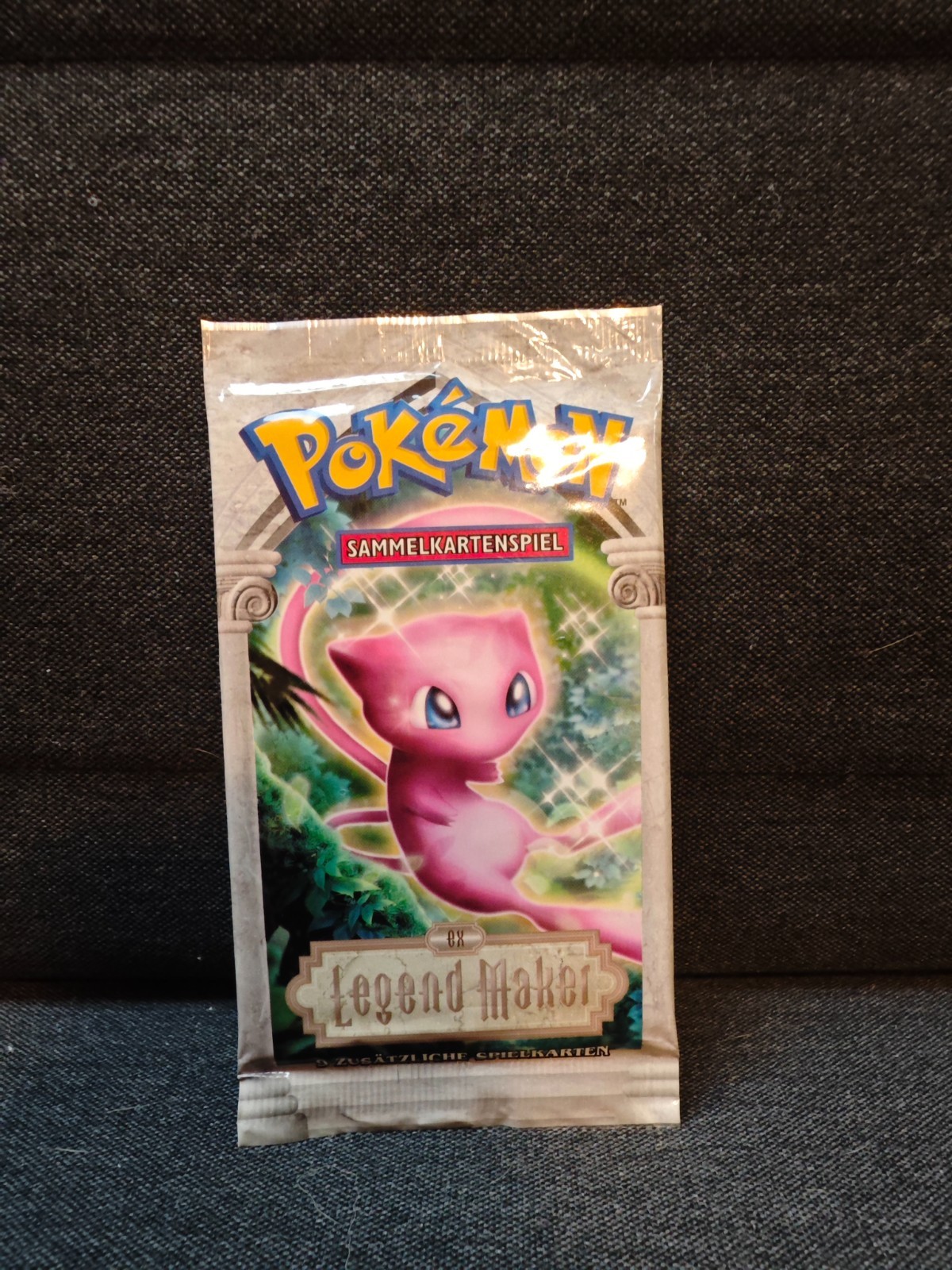 EX Legend Maker حزمة تعزيز · Mew