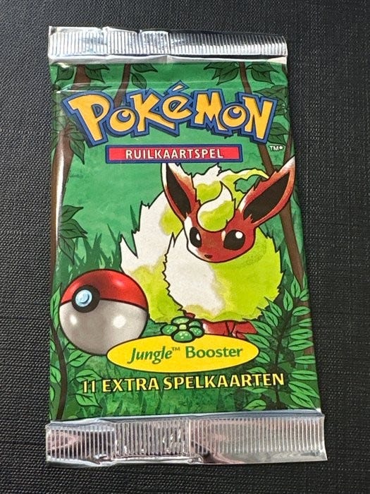 Jungle Unlimited Booster Pack — Flareon